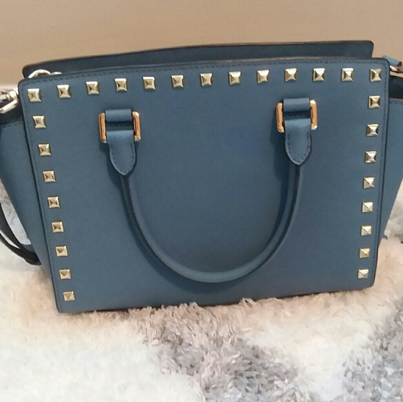 MICHAEL KORS STUDDED SELMA STUD BAG - Picture 3 of 8